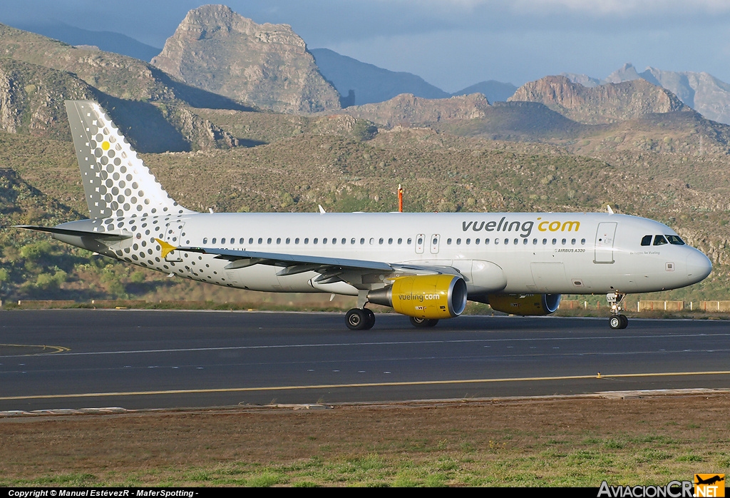 EC-LLM - Airbus A320-214 - Vueling