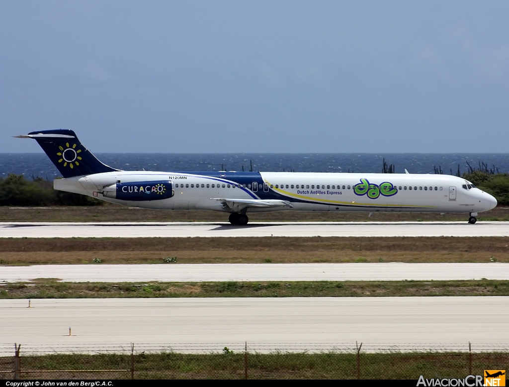 N120MN - McDonnell Douglas MD-83 (DC-9-83) - Dutch Antilles Express (DAE)