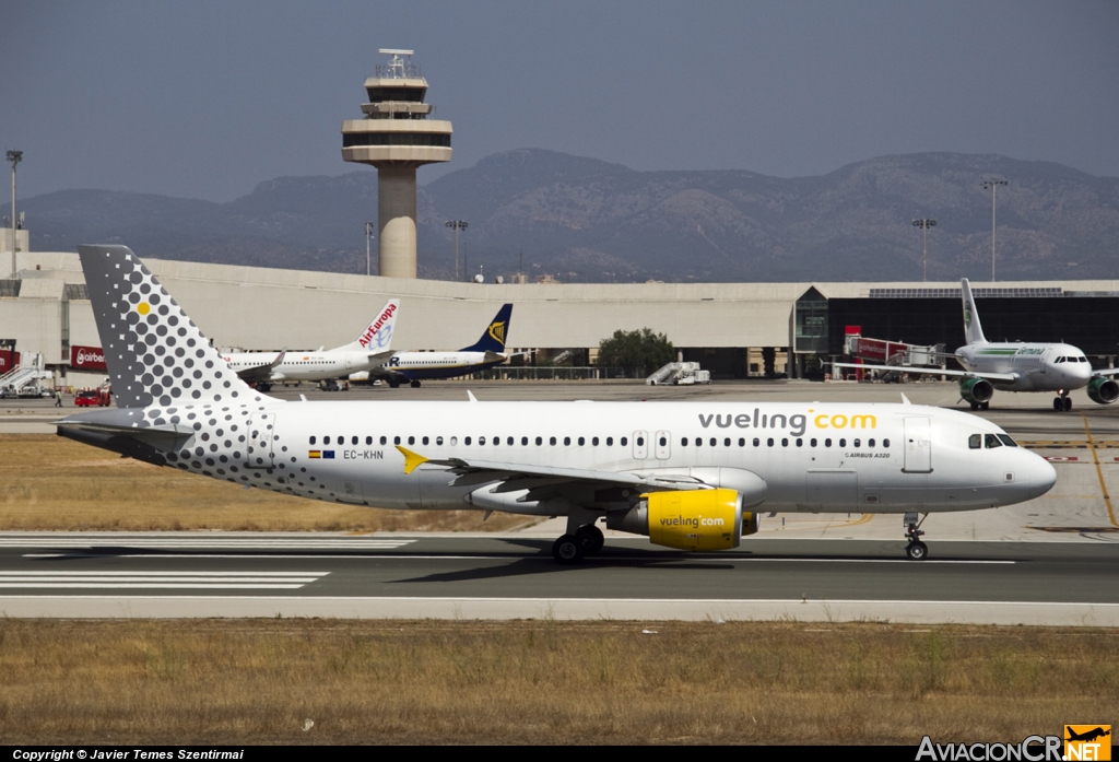 EC-KHN - Airbus A320-216 - Vueling