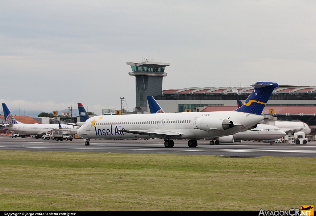 PJ-MDA - McDonnell Douglas MD-83 (DC-9-83) - Insel Air