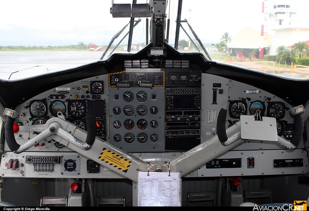 TI-BDZ - De Havilland Canada DHC-6-300 Twin Otter/VistaLiner - Nature Air