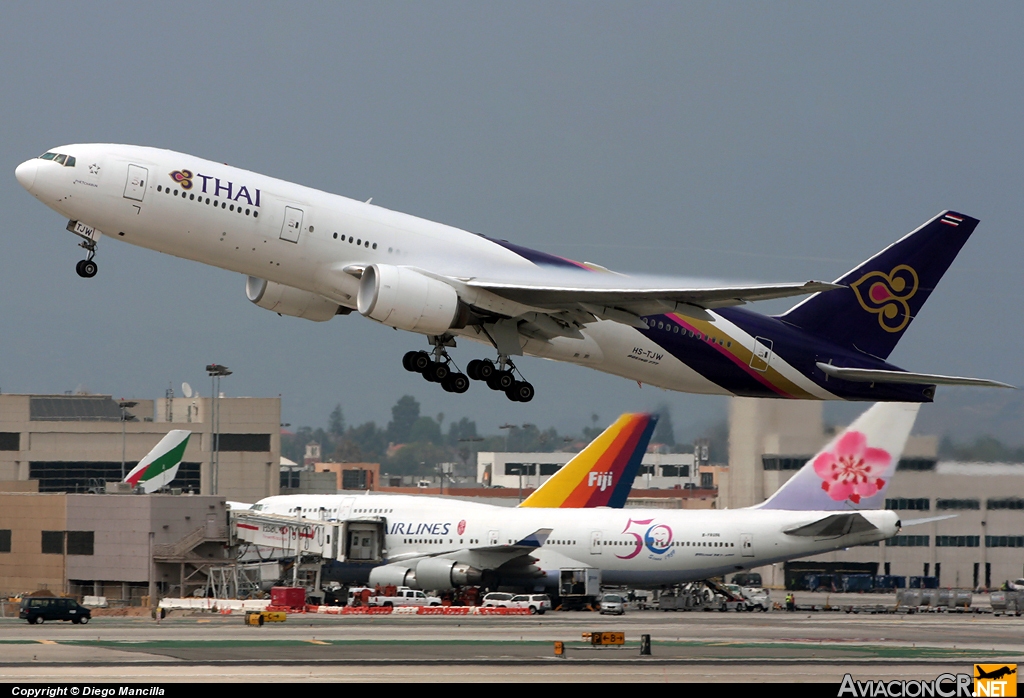 HS-TJW - Boeing 777-2D7/ER - Thai Airways