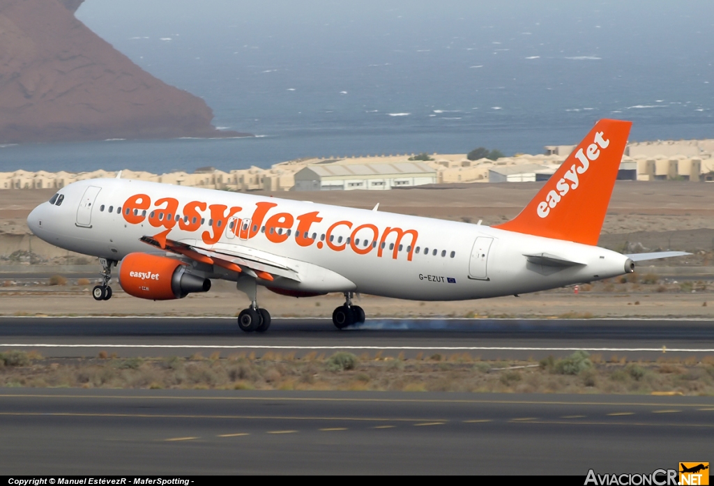 G-EZUT - Airbus A320-214 - EasyJet