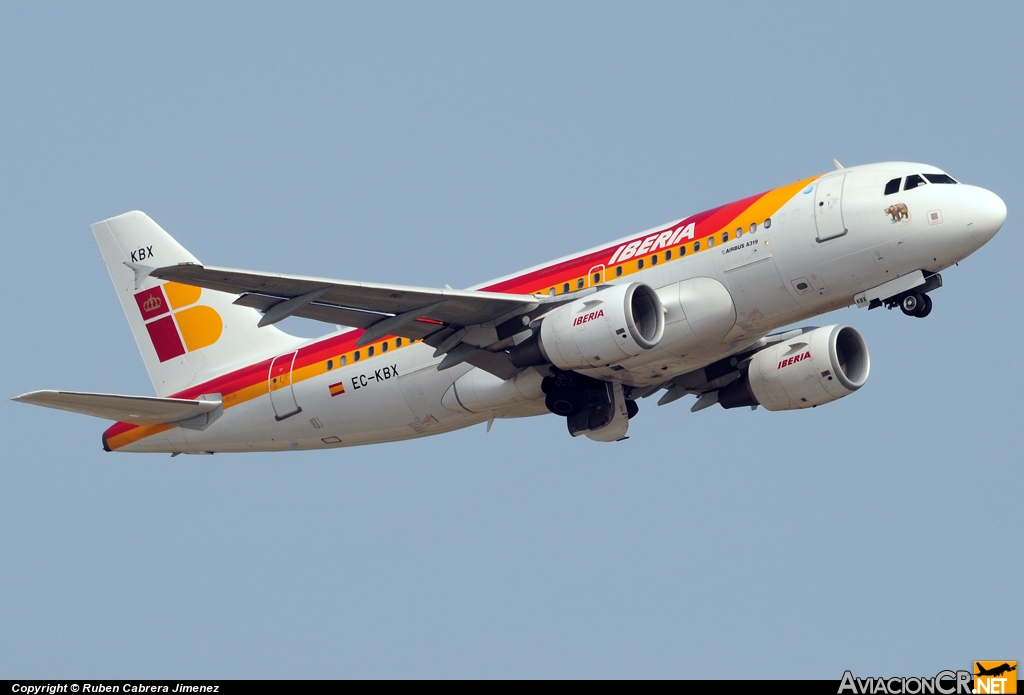 EC-KBX - Airbus A319-111 - Iberia