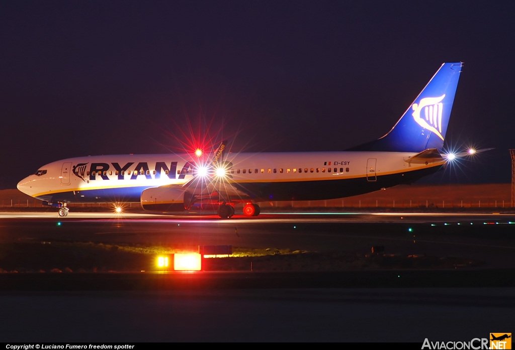 EI-ESY - Boeing 737-8AS - Ryanair