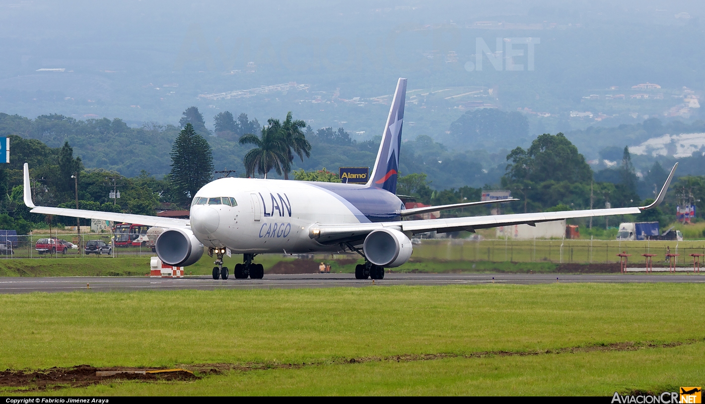 CC-CZY - Boeing 767-316F/ER - LAN Cargo