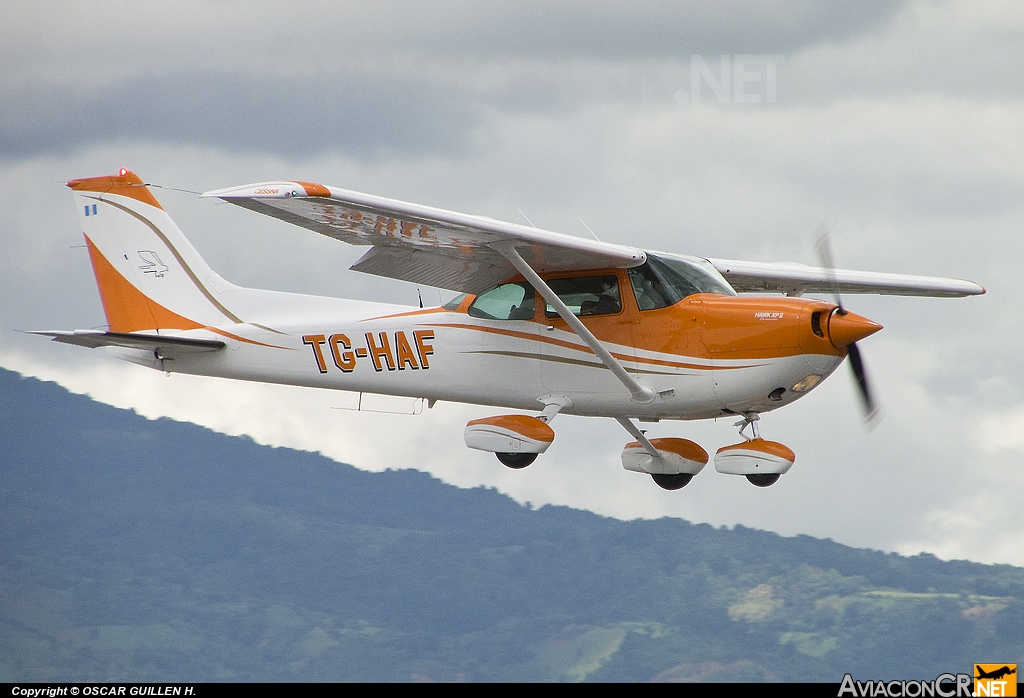 TG-HAF - Cessna R172K Hawk XP - Privado