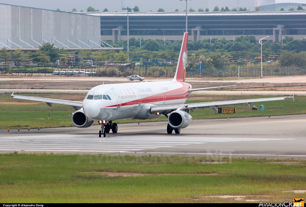B-6387 - Airbus A321-231 - Sichuan Airlines