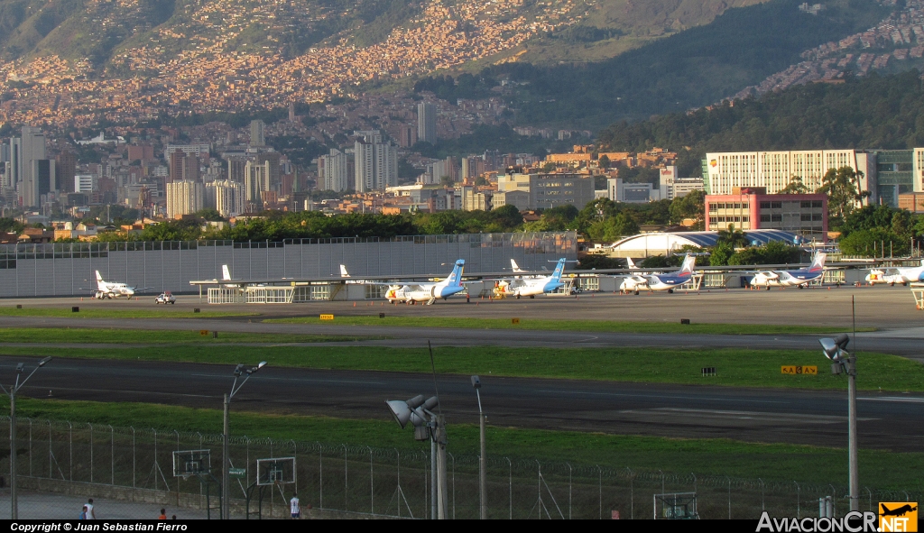 SKMD - Haga click sobre seleccionar aeronave - Aeropuerto