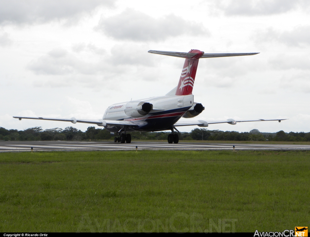 HP-1732PST - Fokker 70 - Air Panama