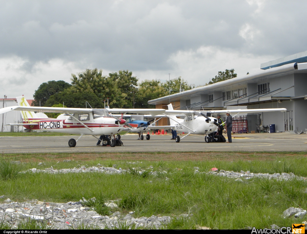 HC-CMZ - Cessna 172 Skyhawk / T41 (Genérico) - Desconocida