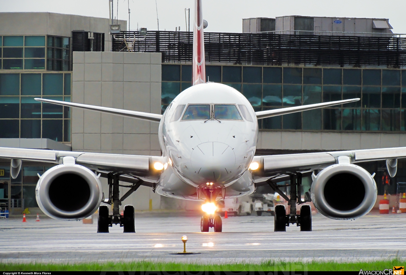 N937TA - Embraer 190-100IGW - TACA