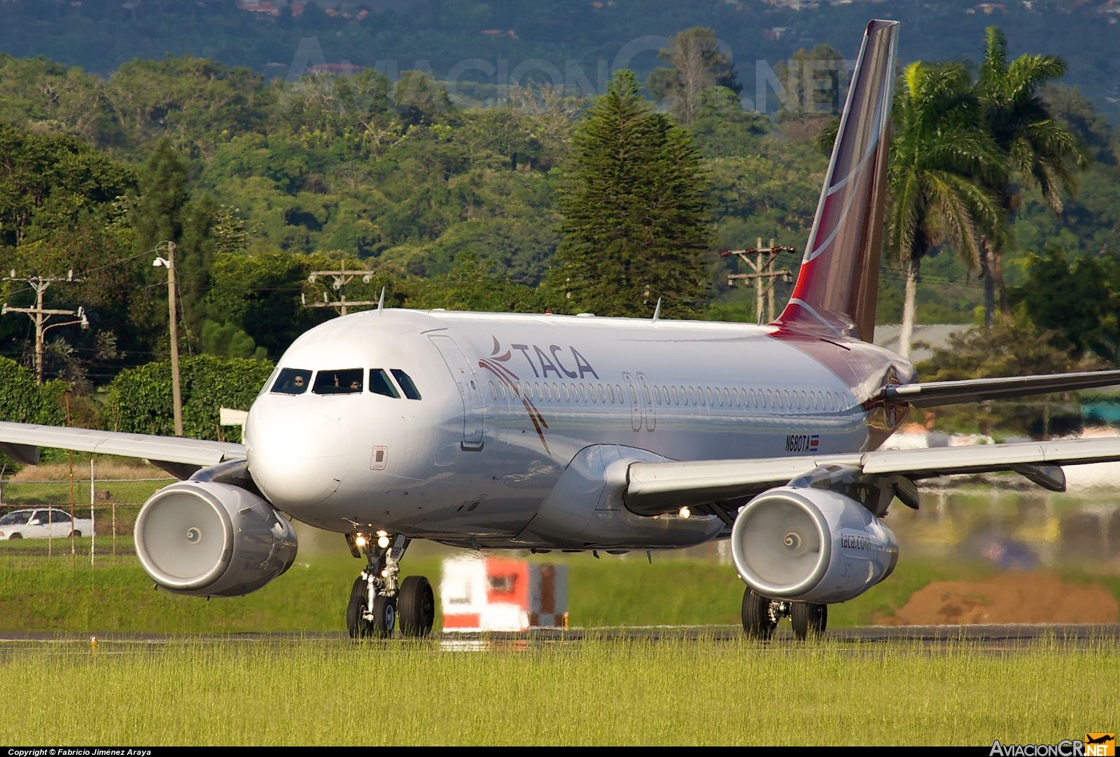 N680TA - Airbus A320-233 - TACA