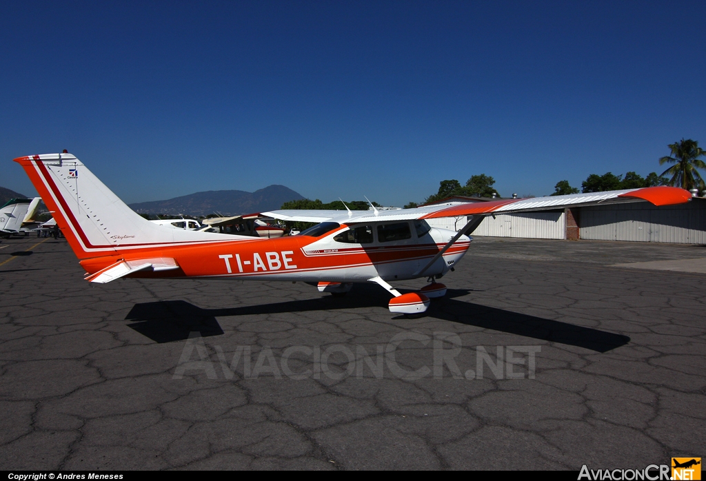 TI-ABE - Cessna 182Q Skylane II - Privado