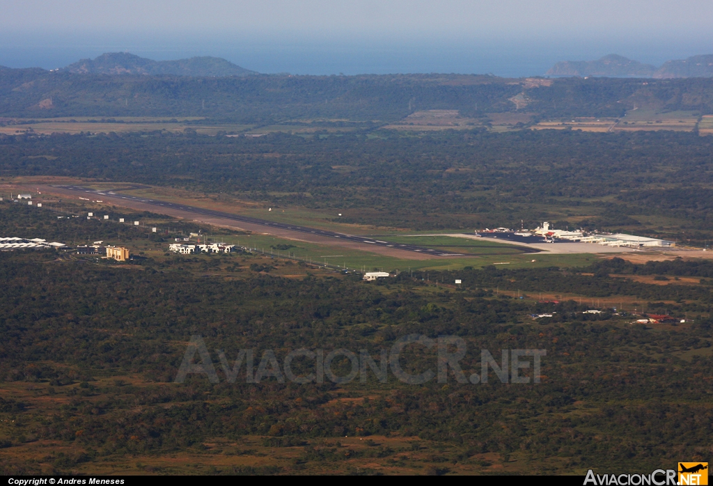 MRLB - Aeropuerto - Aeropuerto