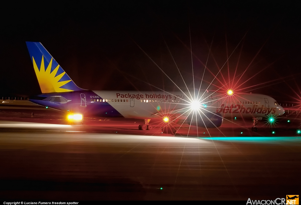 G-LSAL - Boeing 757-204 - Jet2.com