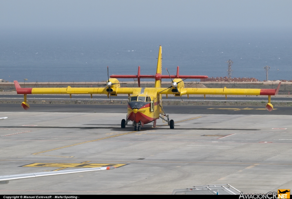 UD.13-17 - Canadair CL-215T - España - Ejército del Aire