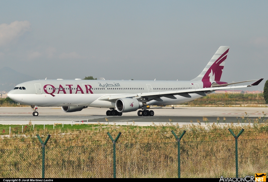 A7-AEN - Airbus A330-202 - Qatar Airways