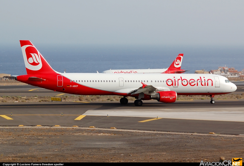 D-ABCF - Airbus A321-211 - Air Berlin