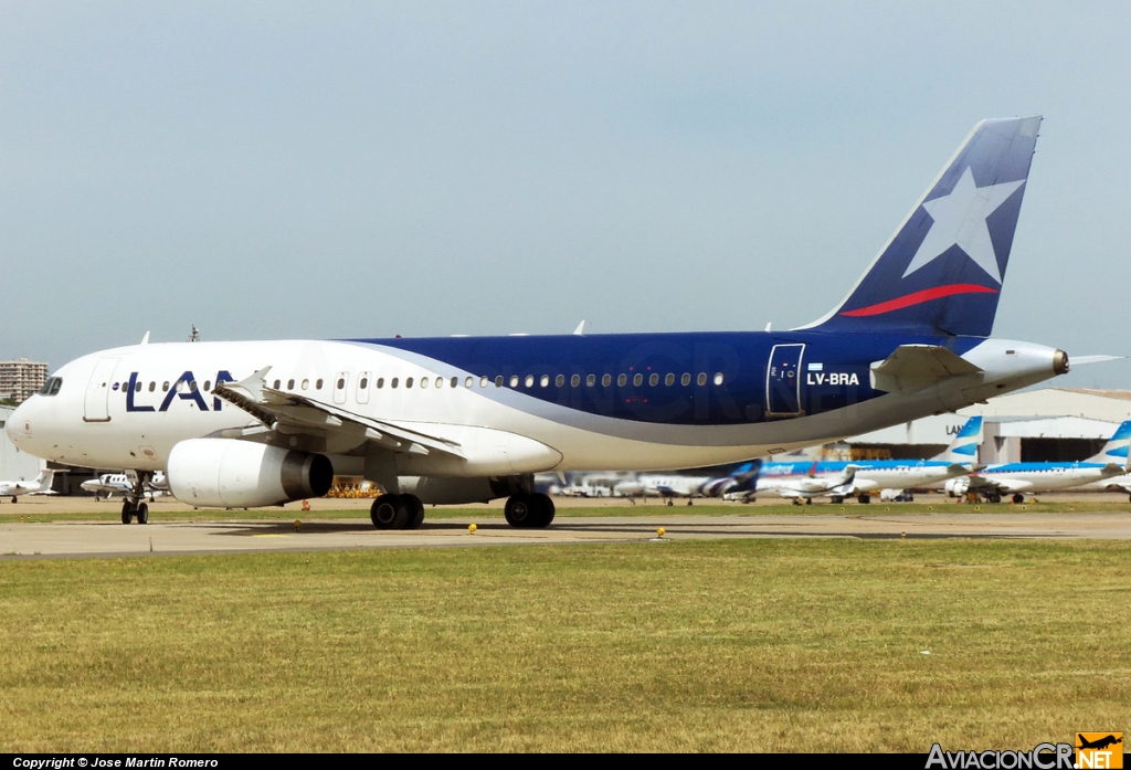 LV-BRA - Airbus A320-233 - LAN Argentina