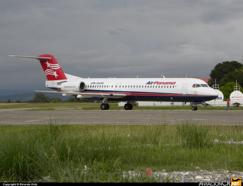 HP-1764PST - Fokker 100 - Air Panama