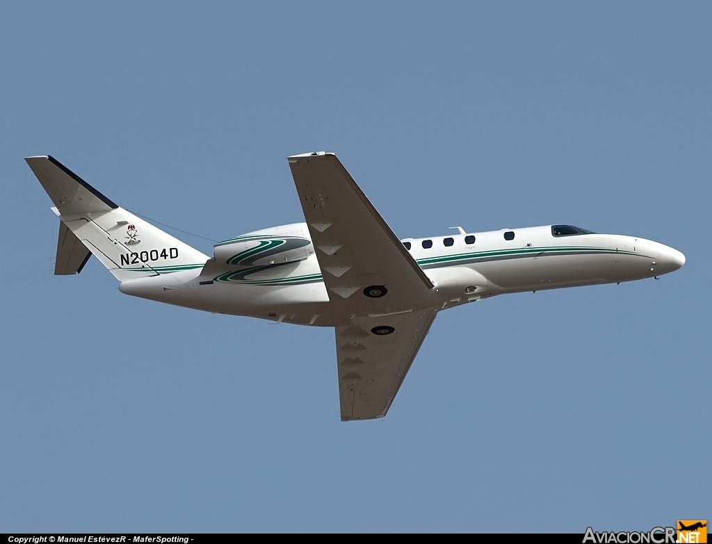 N2004D - BEECH	C35 - Privado