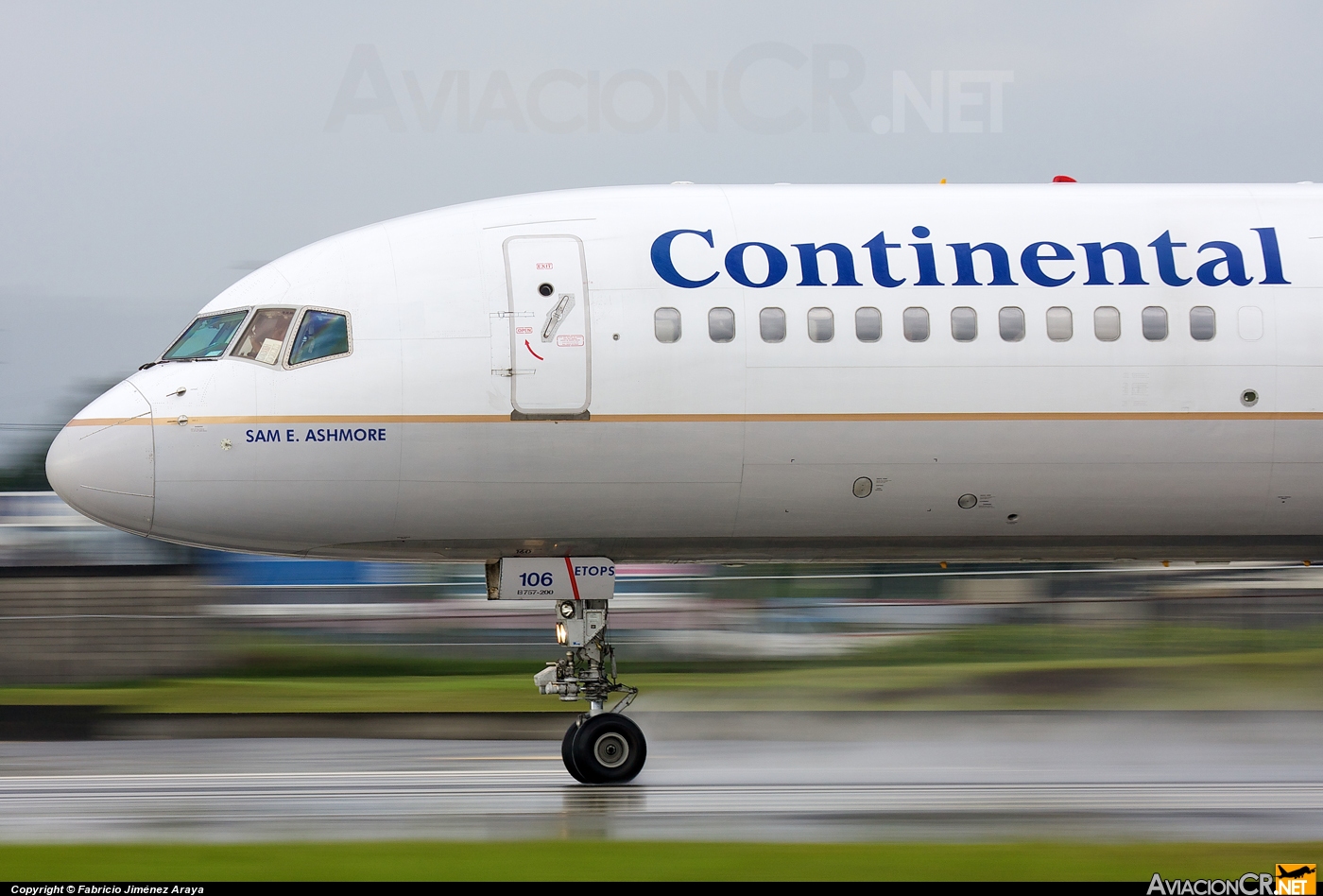 N14106 - Boeing 757-224 - Continental Airlines