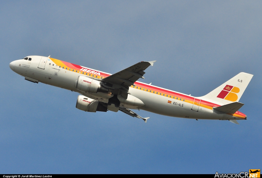 EC-ILS - Airbus A320-214 - Iberia