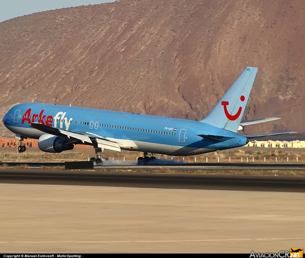PH-AHQ - Boeing 767-383/ER - ArkeFly