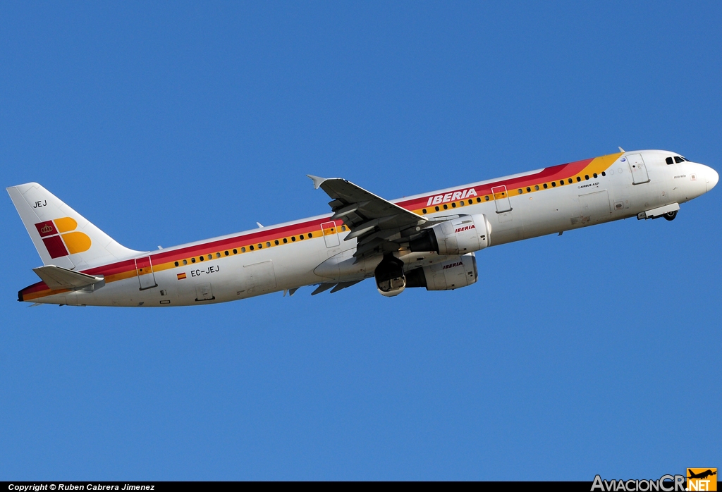 EC-JEJ - Airbus A321-211 - Iberia