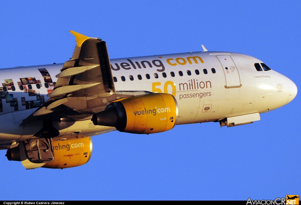 EC-JZQ - Airbus A320-214 - Vueling