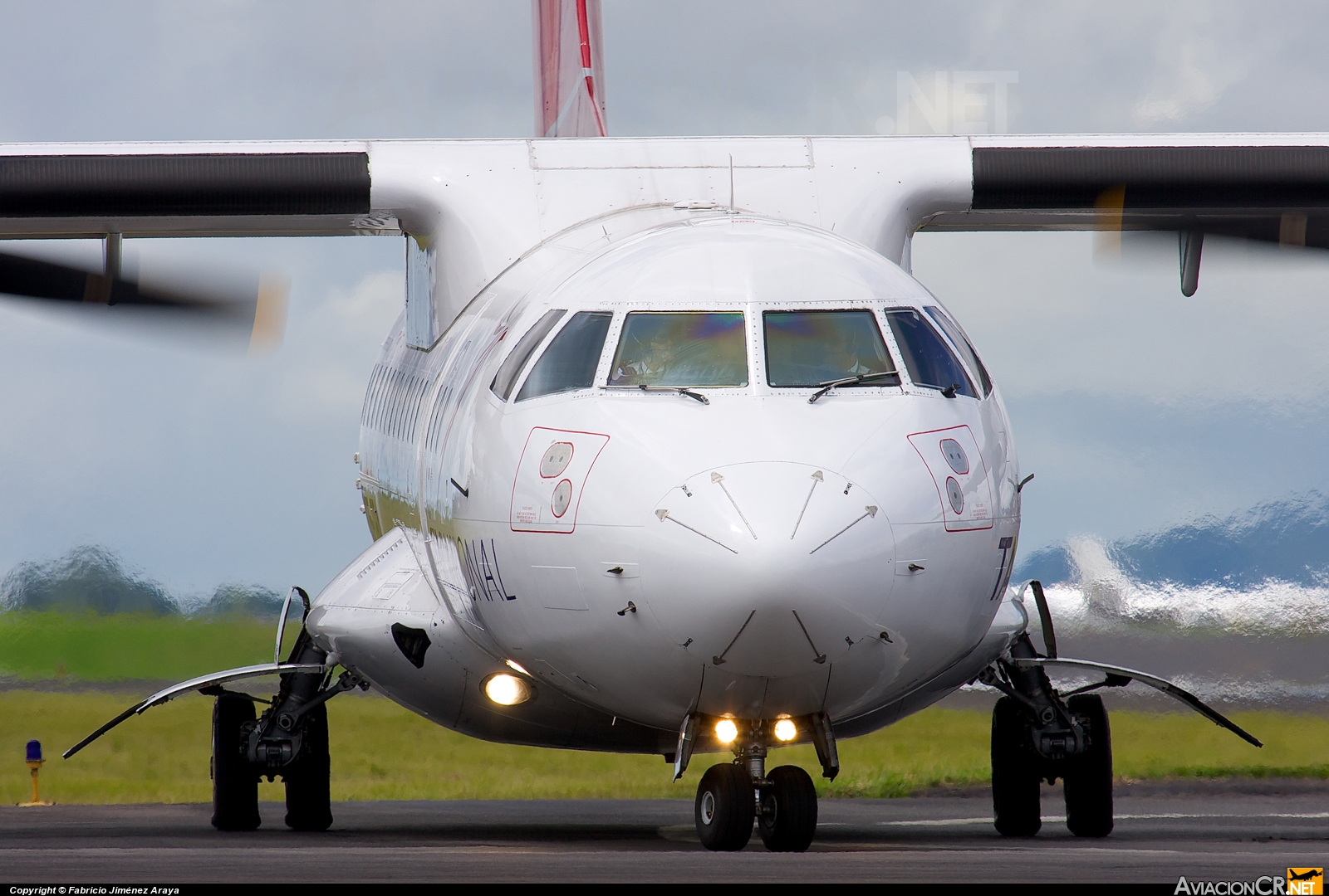 TG-TRA - ATR 42-300 - TACA Regional