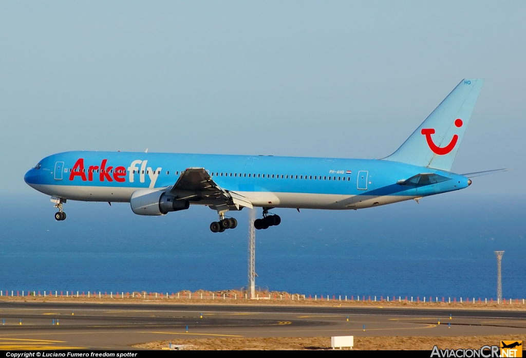 PH-AHQ - Boeing 767-383/ER - ArkeFly