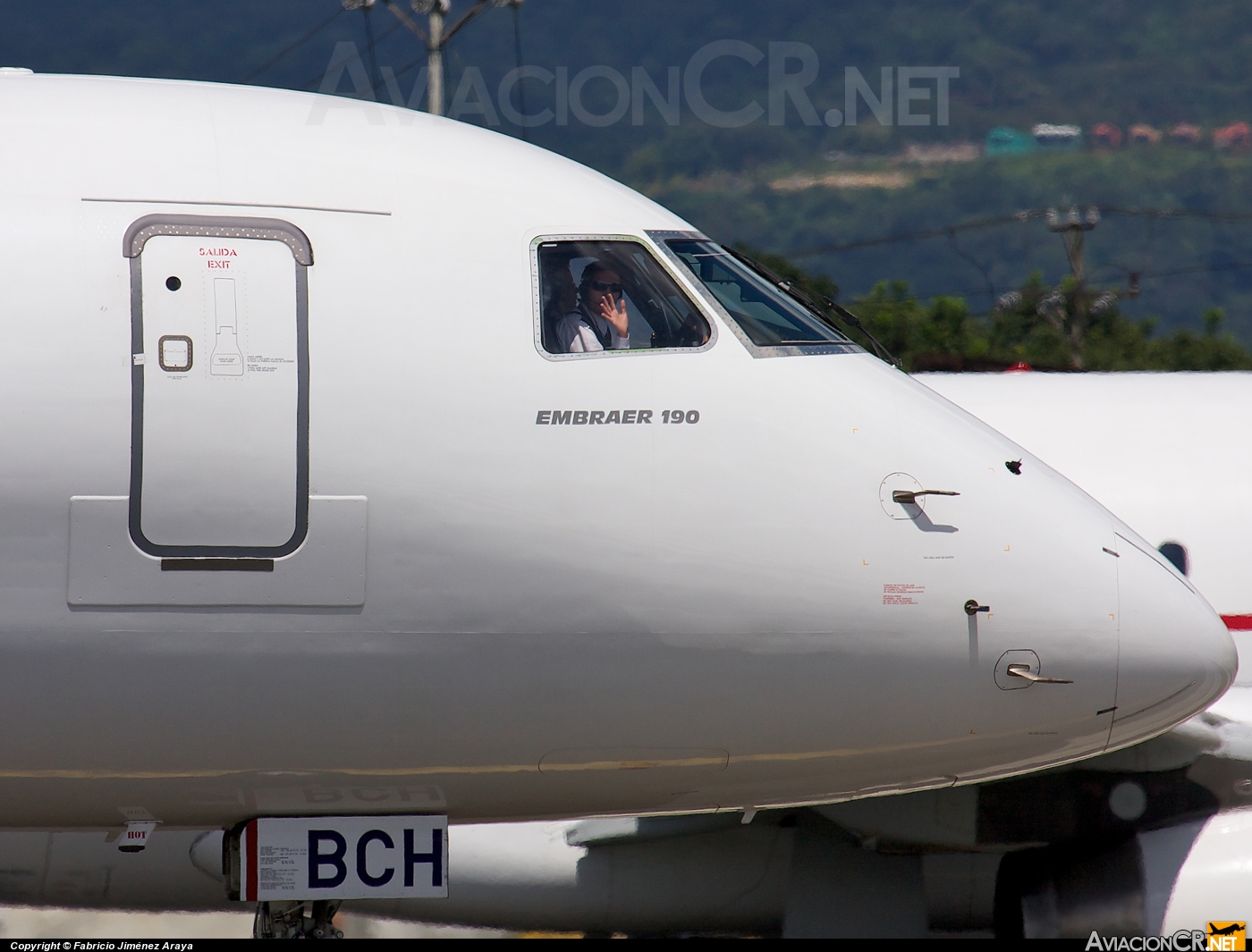 TI-BCH - Embraer 190-100IGW - TACA