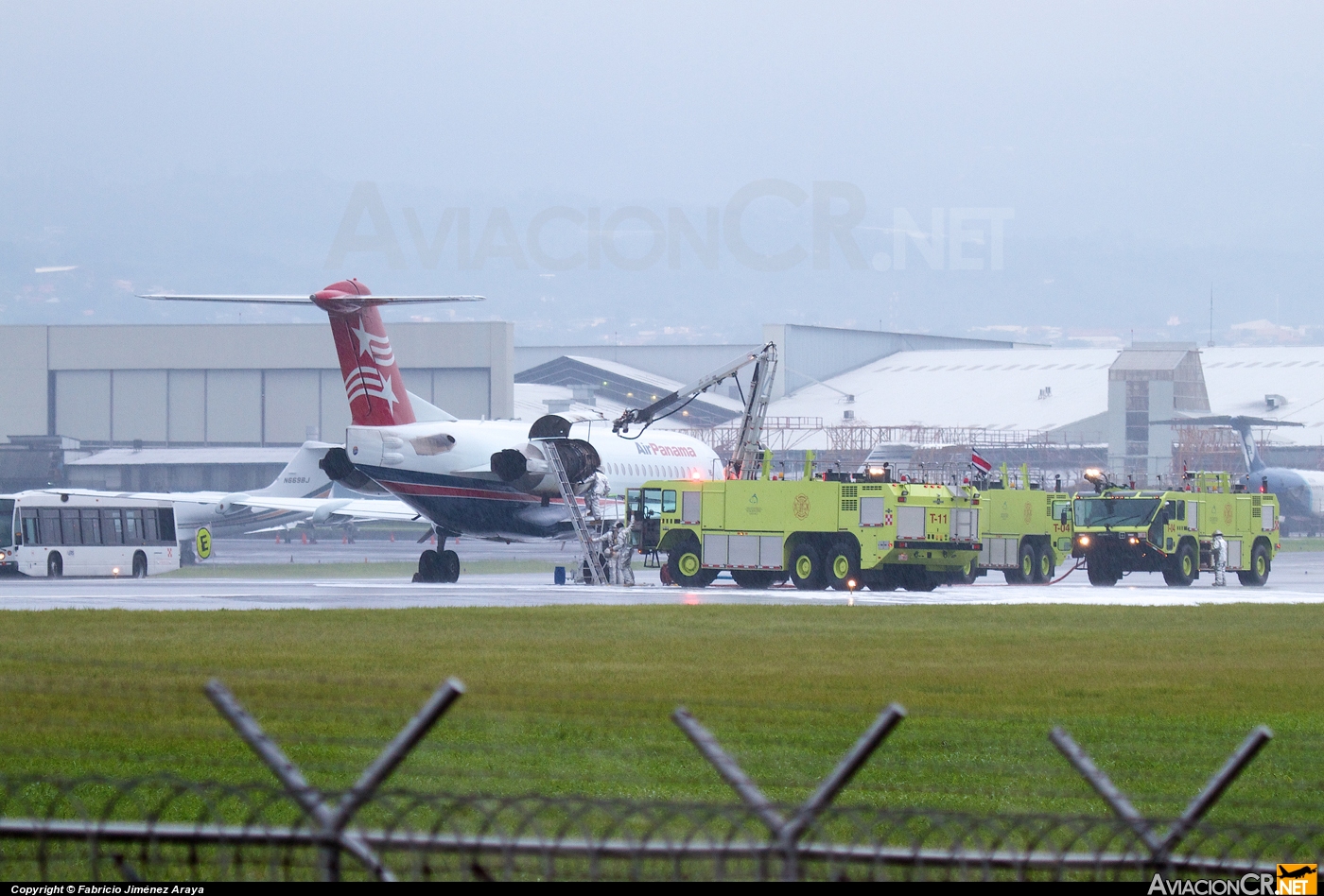 HP-1732PST - Fokker 70 - Air Panama