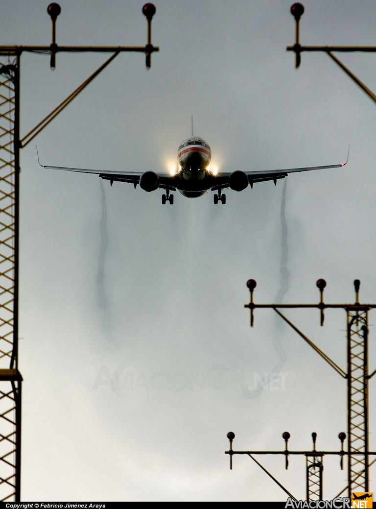 N932AN - Boeing 737-823 - American Airlines