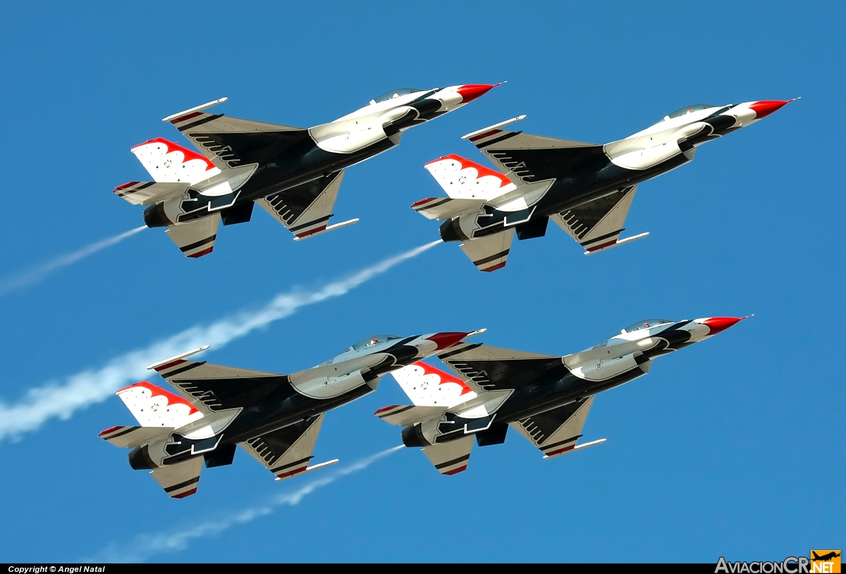 92-3898 - Lockheed Martin F-16C Fighting Falcon - U.S. Air Force - Thunderbirds