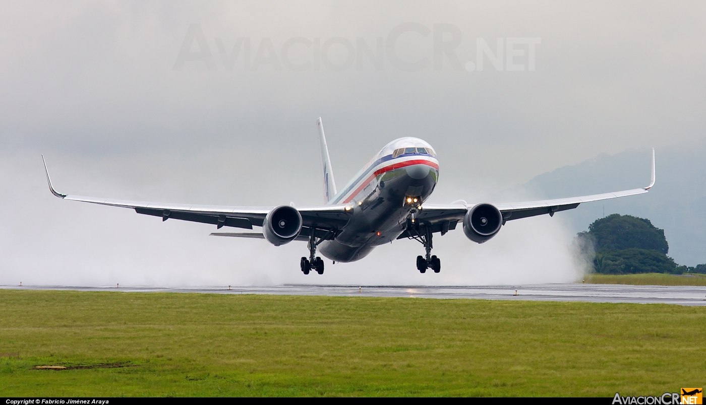N370AA - Boeing 767-323/ER - American Airlines
