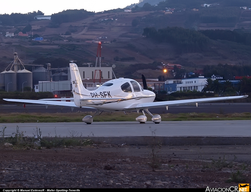 PH-SFK - Cirrus SR22-GTS - Judeska Holding B. V.