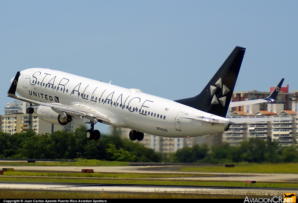 N26210 - Boeing 737-824 - United (Continental Airlines)