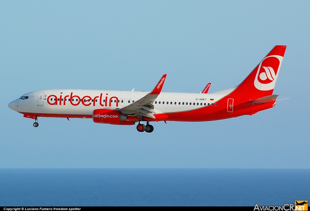 D-ABKT - Boeing 737-86J - Air Berlin