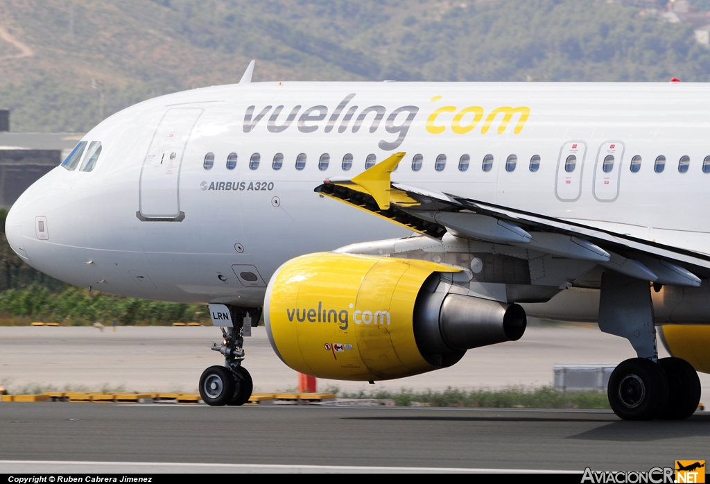 EC-LRN - Airbus A320-214 - Vueling