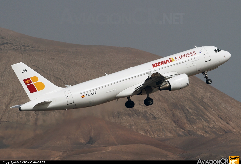 EC-LRG - Airbus A320-214 - Iberia Express