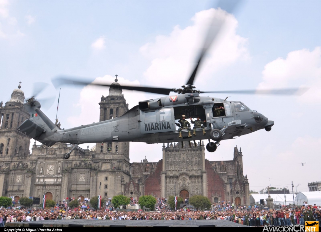 300 - Sikorsky MH-60L Black Hawk (S-70A) - Mexico - Armada de Mexico