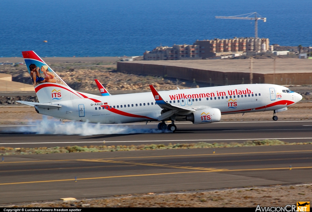 D-AXLD - Boeing 737-8FH - XL Airways