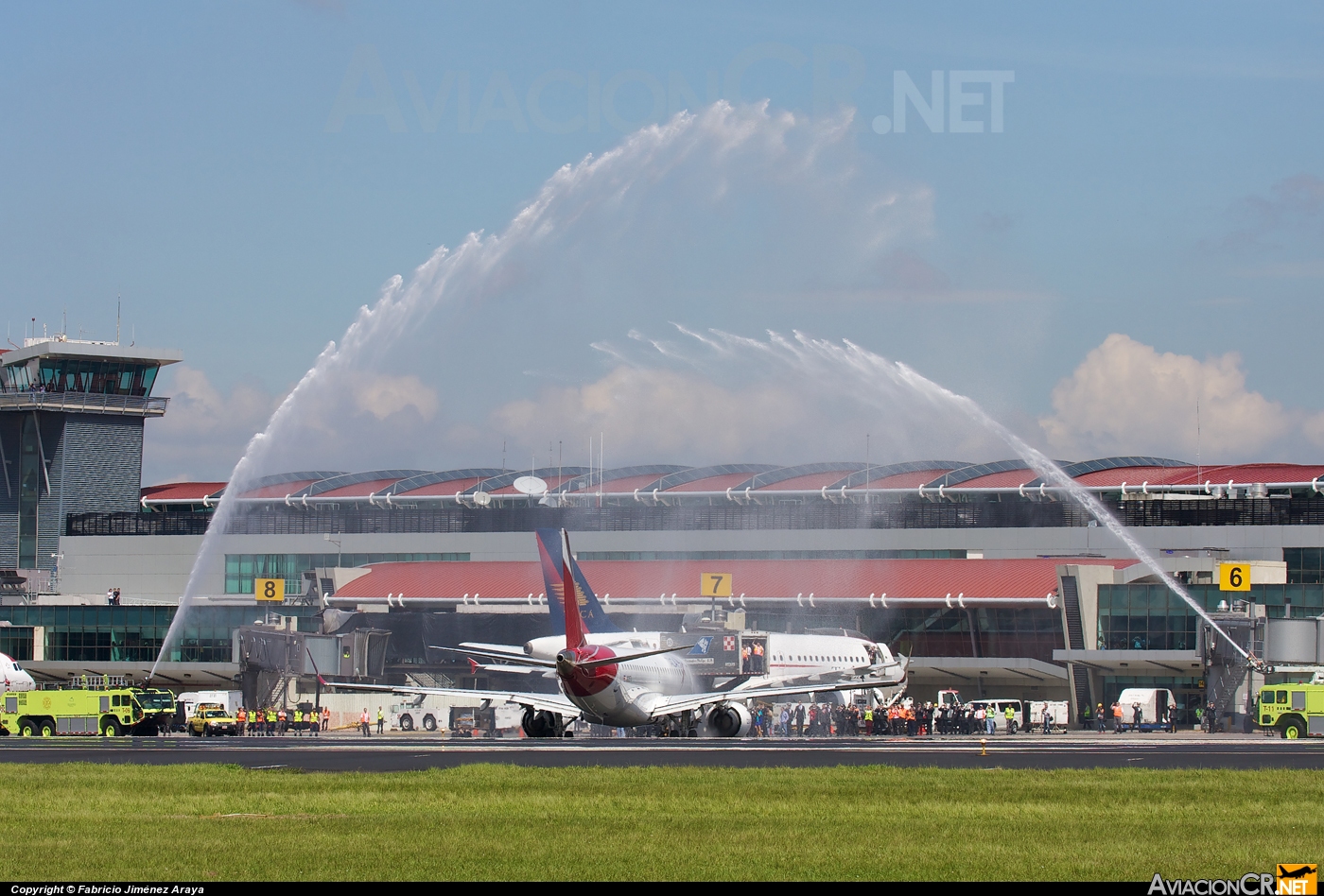 N935TA - Embraer 190-100IGW - TACA