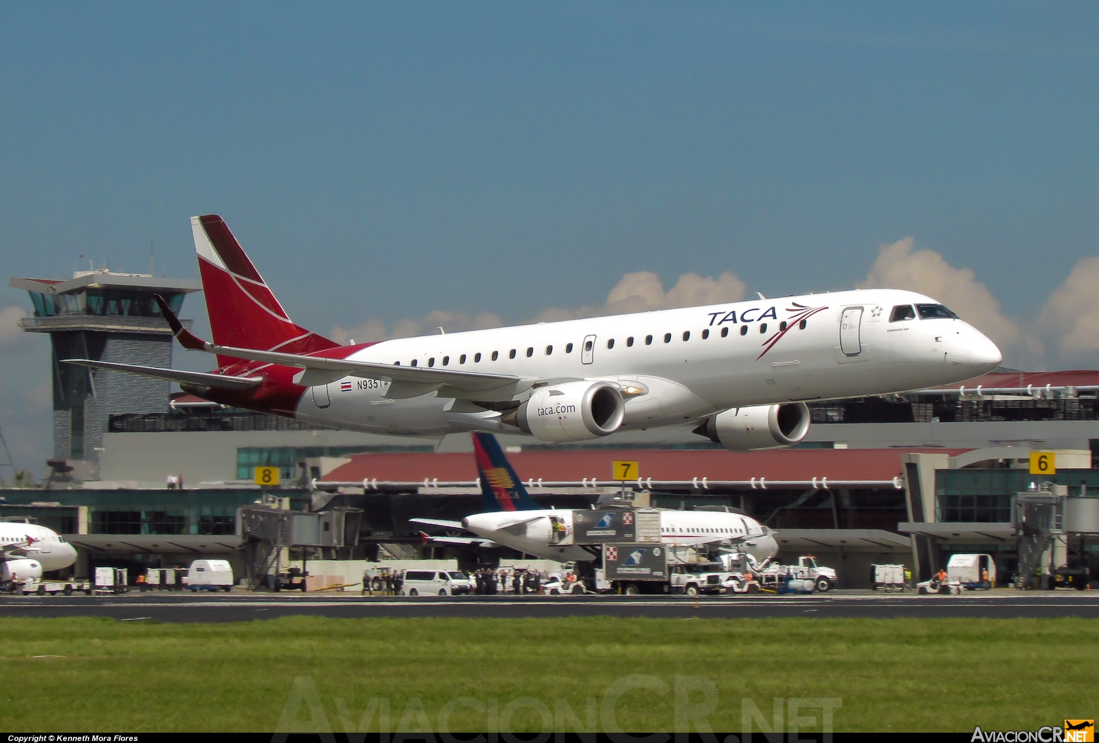 N935TA - Embraer 190-100IGW - TACA