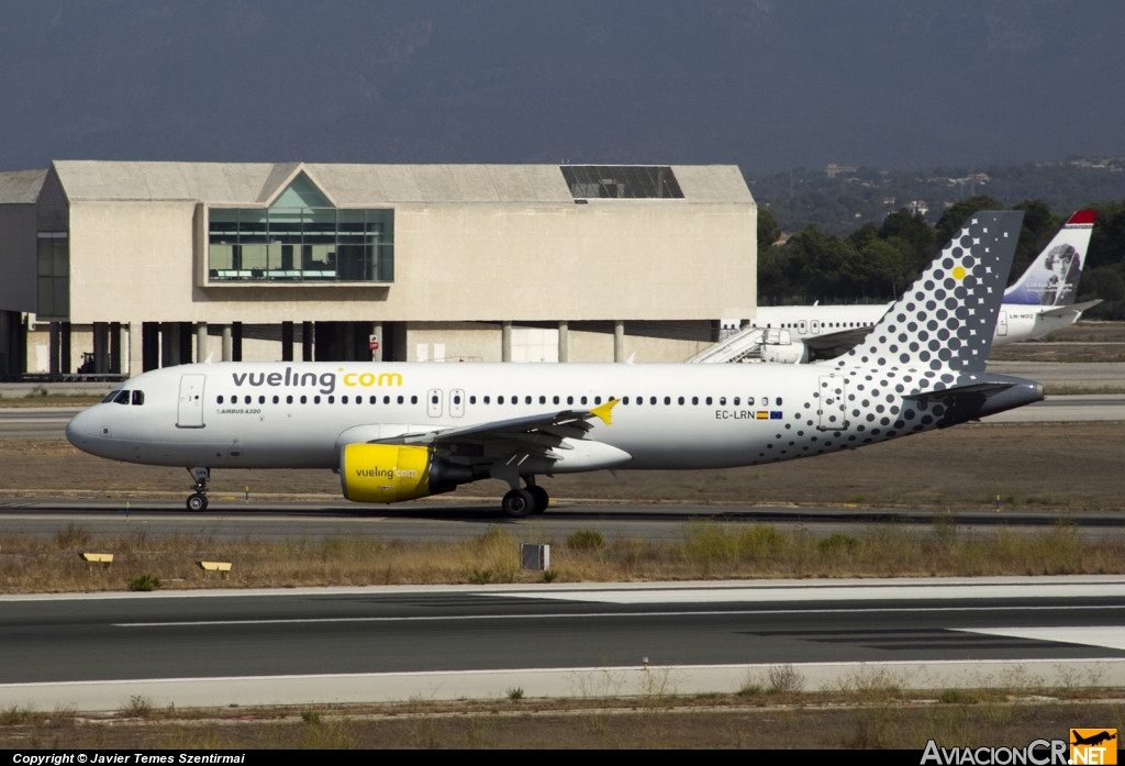 EC-LRN - Airbus A320-214 - Vueling