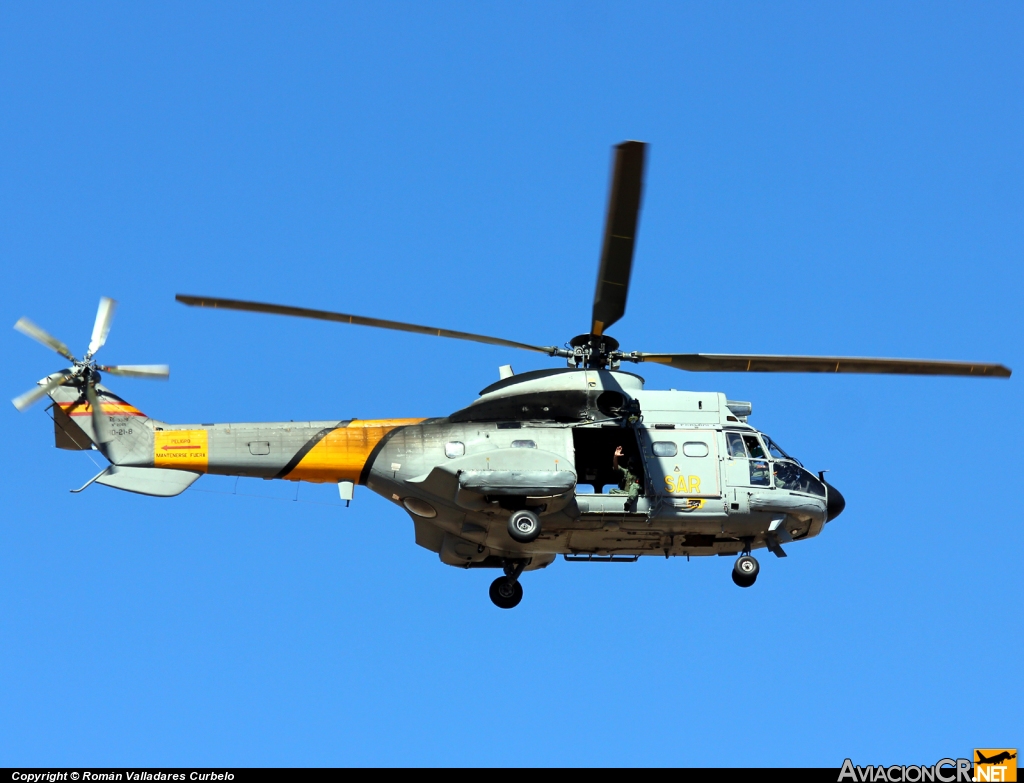HD.21-8 - Aerospatiale AS 332B Super Puma - Ejercito del Aire Español (SAR)