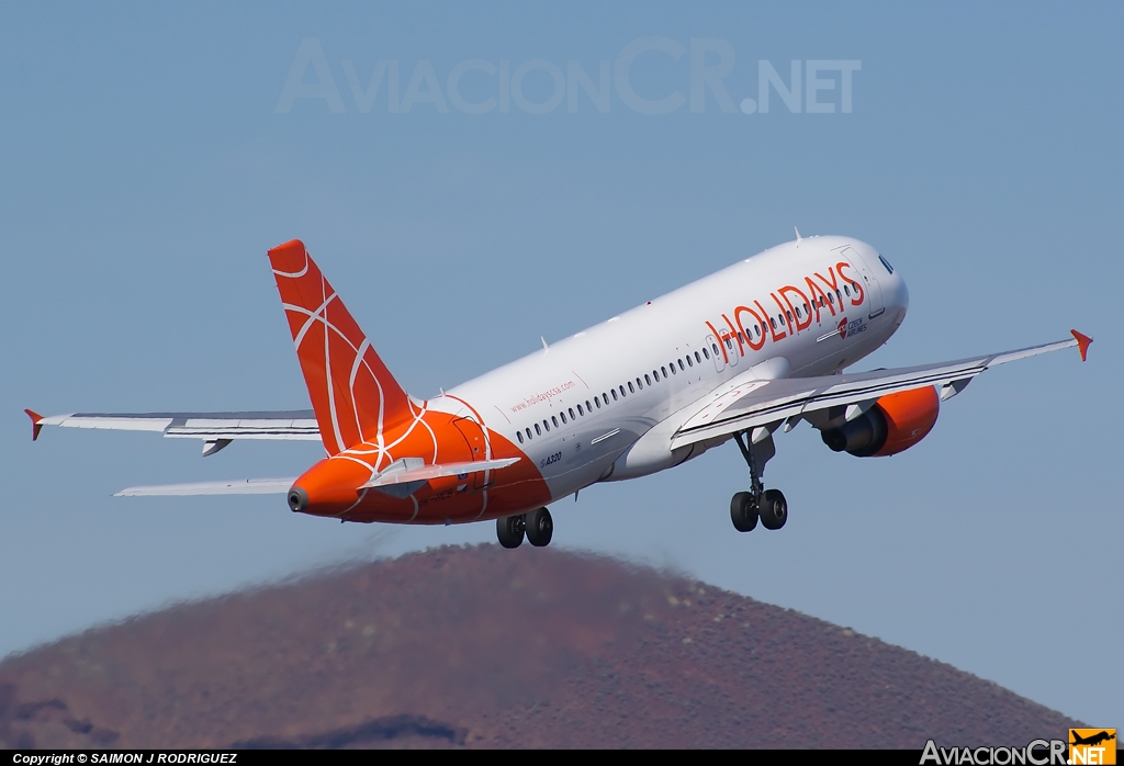 OK-HCB - Airbus A320-214 - Holidays Czech Airlines